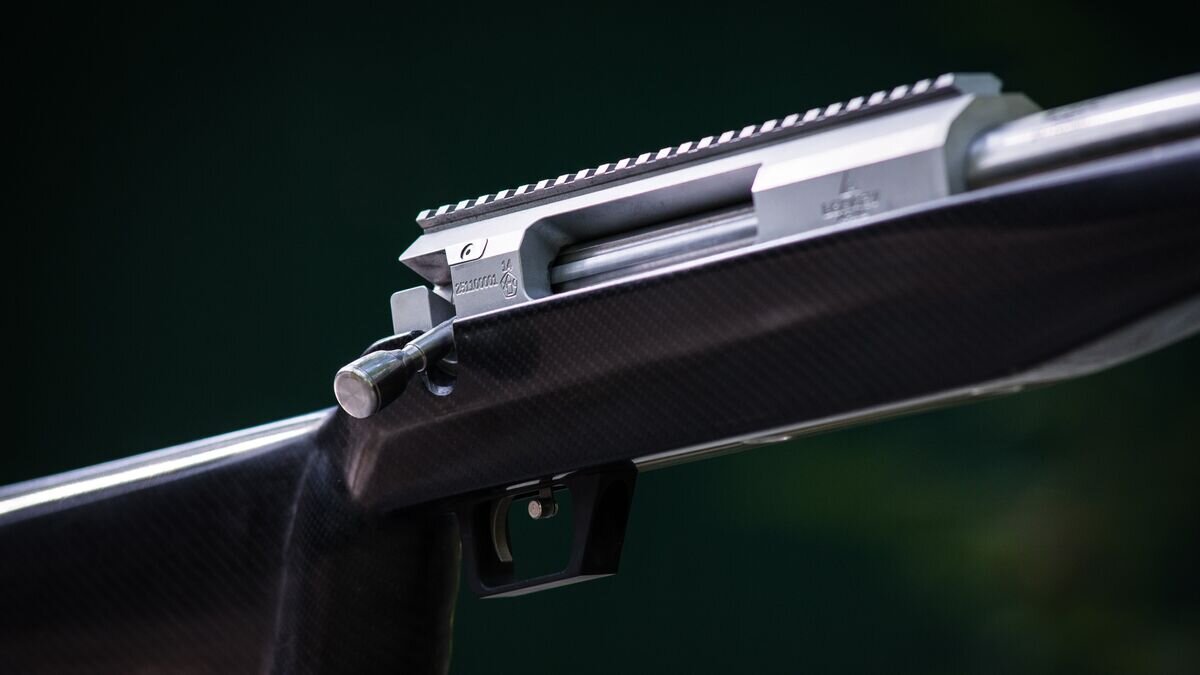    Сверхдальнобойная снайперская винтовка Лобаева SVLK14S "Сумрак"© РИА Новости / Андрей Станавов