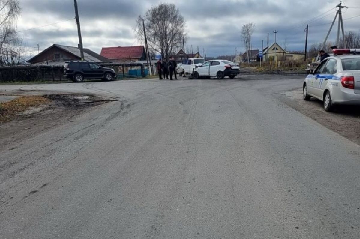    Два человека пострадали в лобовом ДТП на улице Сельской в Асине