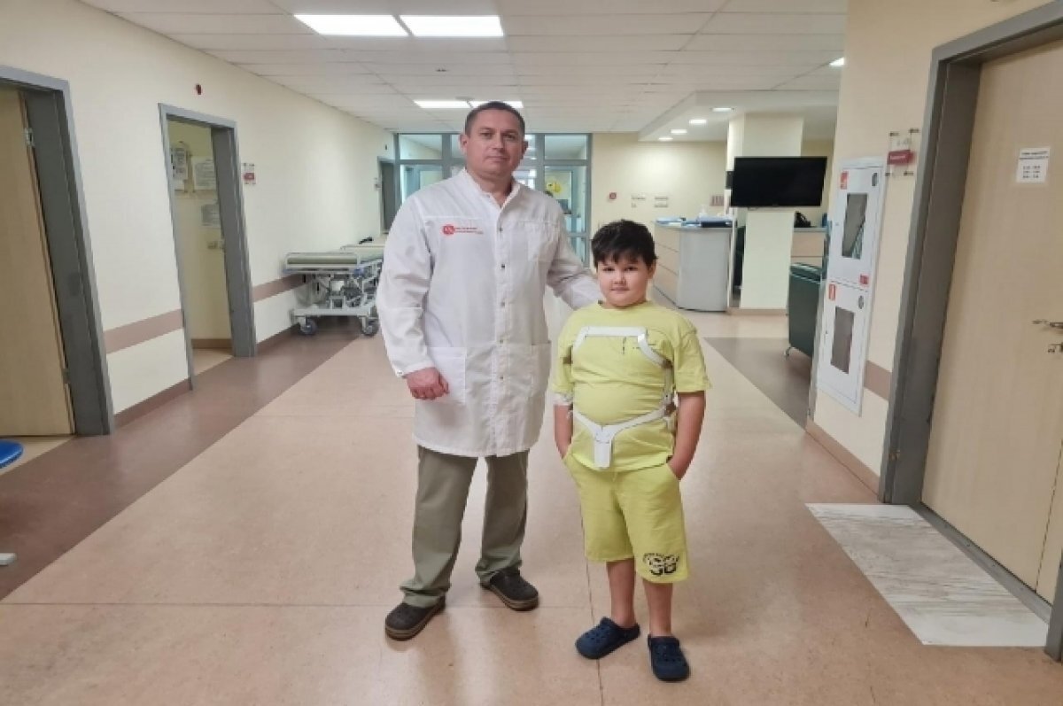    Новосибирские хирурги поставили на ноги 9-летнего пациента из Абакана