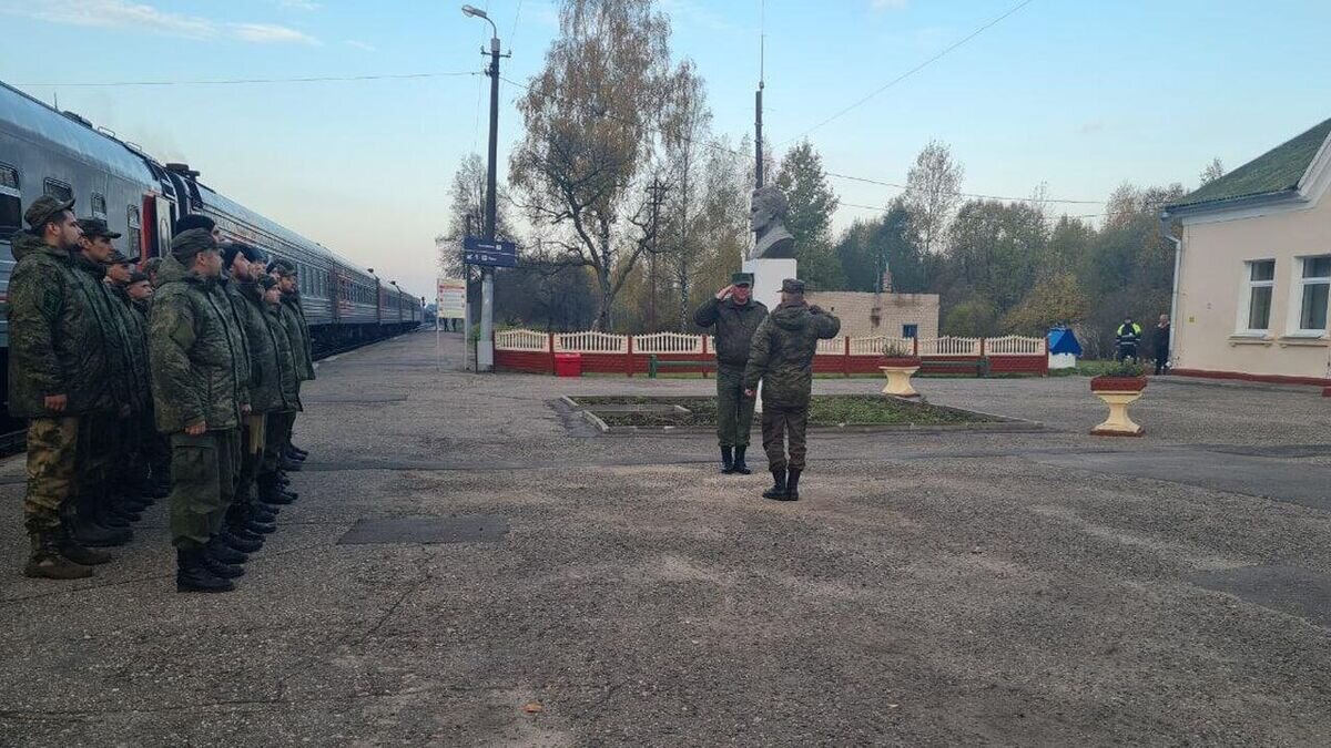    Прибытие первых эшелонов с российскими военнослужащими, входящими в состав региональной группировки войск, в Белоруссию© Фото : Министерство обороны Республики Беларусь