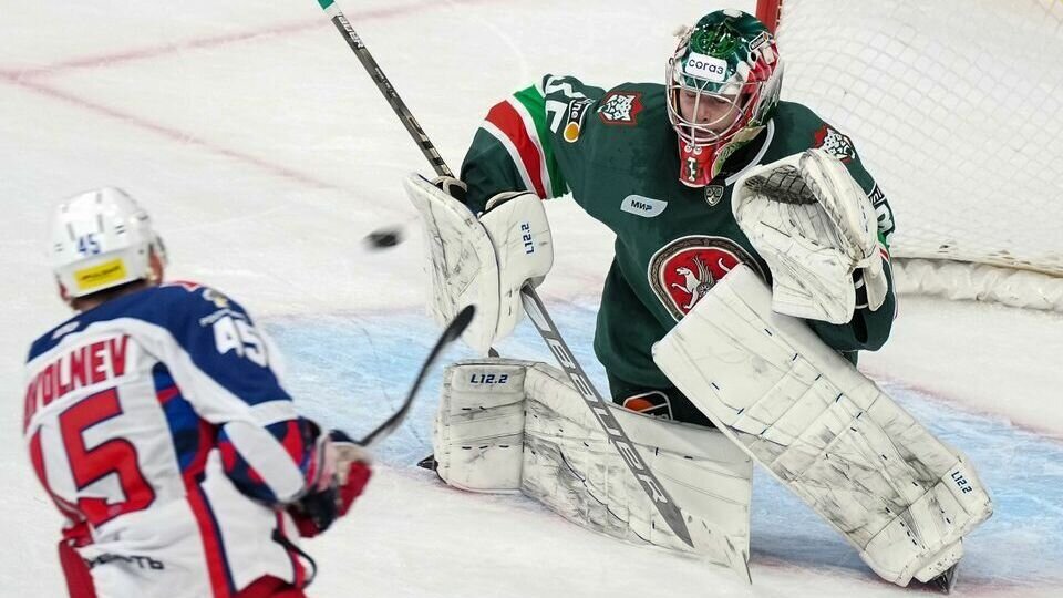     Казанский «Ак Барс» уступил московскому ЦСКА в домашней игре регулярного чемпионата Континентальной хоккейной лиги (КХЛ) со счетом 2:3.