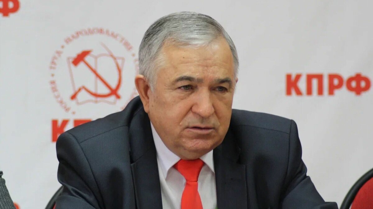     Депутата Государственного совета Татарстана Хафиз Миргалимов заявил, что предложение украинской Верховной Рады о признании независимости республики является провокацией. Он попросил не обращать внимания на происходящее. Об этом пишет «Татар-информ».