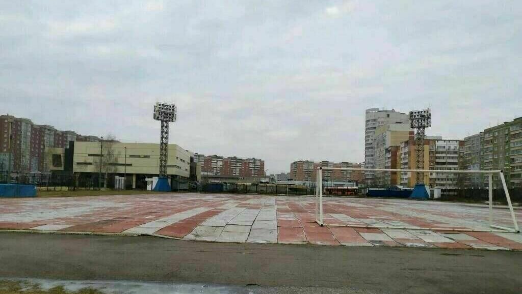     К реконструкции нижегородского стадиона «Чайка» (стадион ручных игр) привлекли сразу несколько подрядчиков из-за срыва сроков работ. Об этом NewsNN рассказали в городском департаменте физической культуры и спорта.