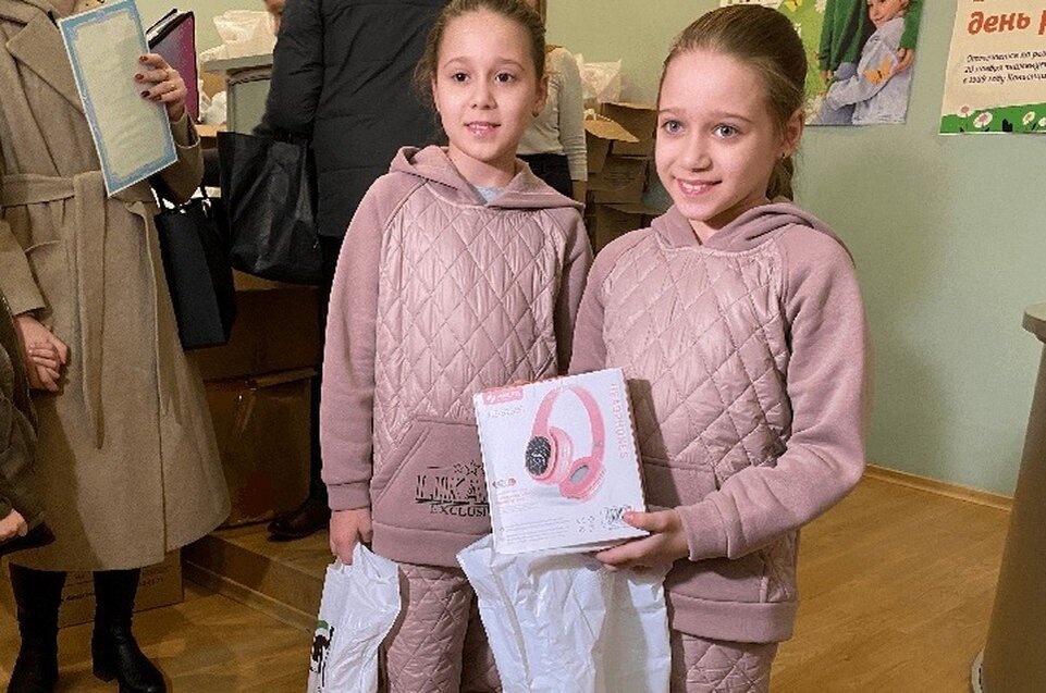     Акцию провели накануне Всемирного дня ребенка. Фото: ООО «МКС»