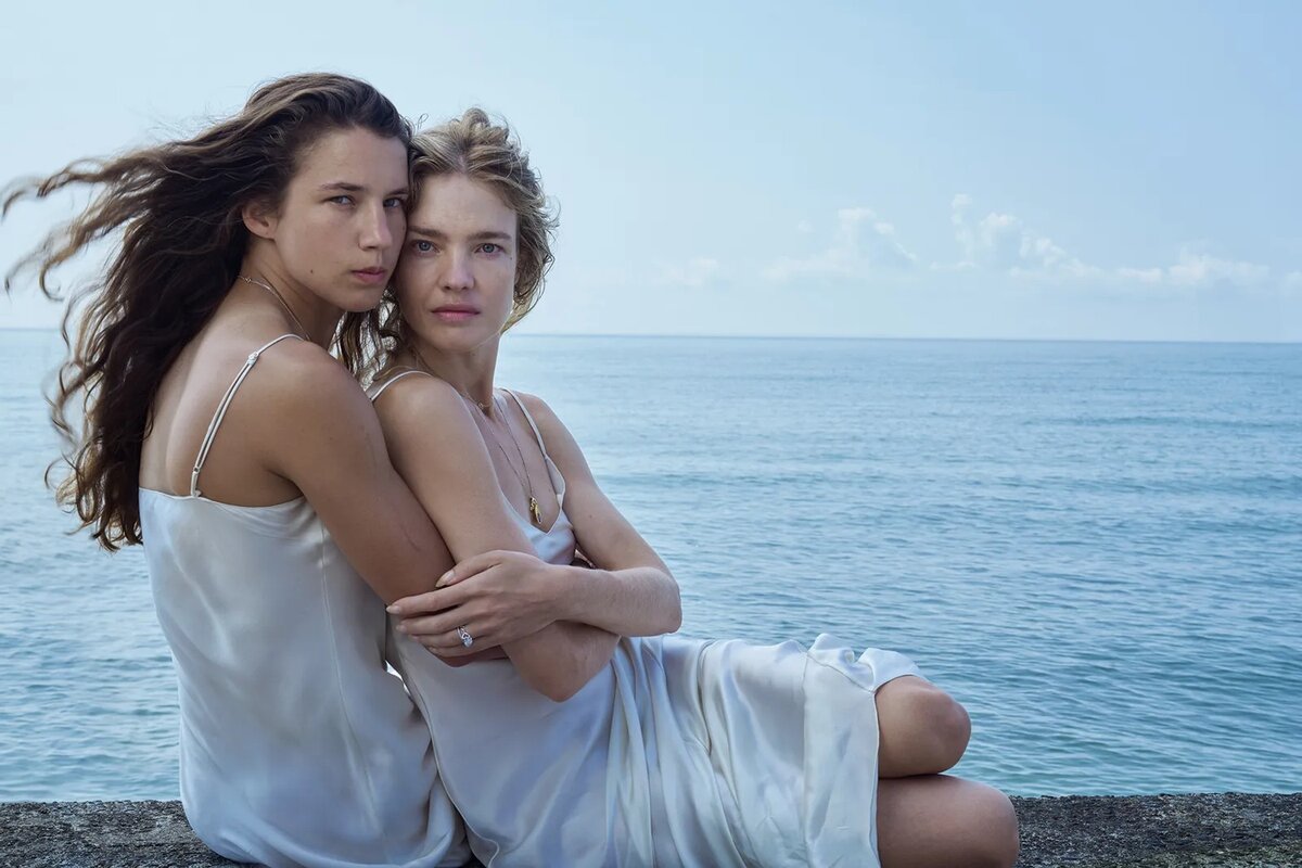    Наталья Водянова и Дженнифер Бернс Фото: Vogue