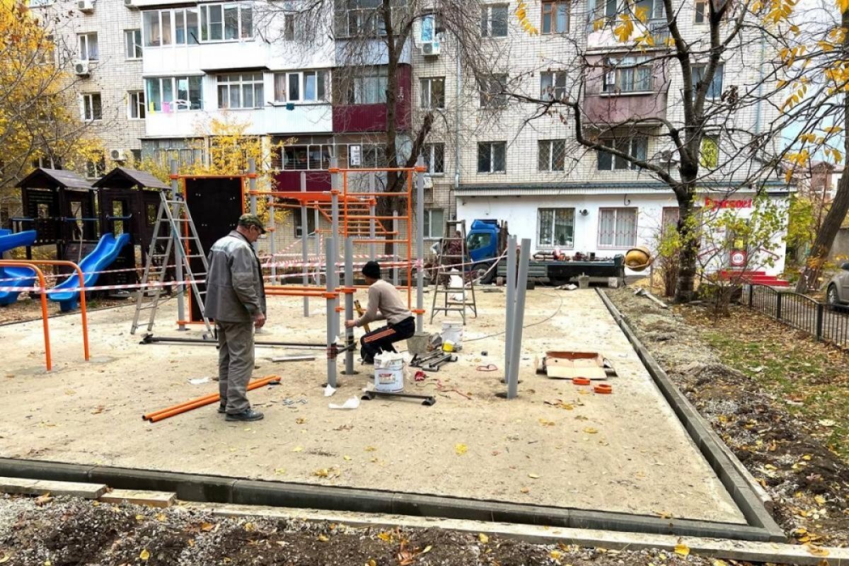    В Анапе устанавливают новые воркаут-площадки