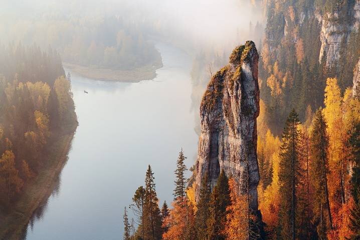 Источник: http://visitperm.ru/sightseeing/nature/nature/usvinskie_stolby/