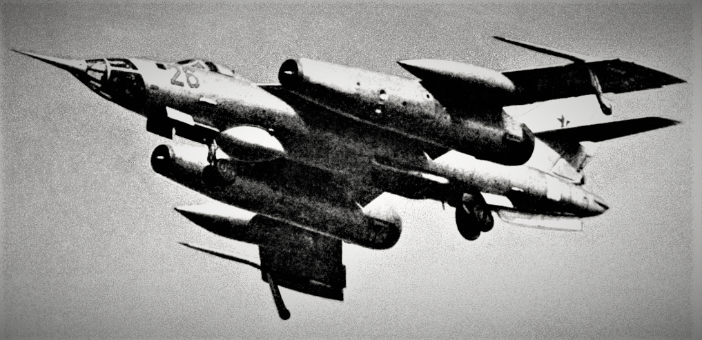 В воздухе при выполнении боевой задачи