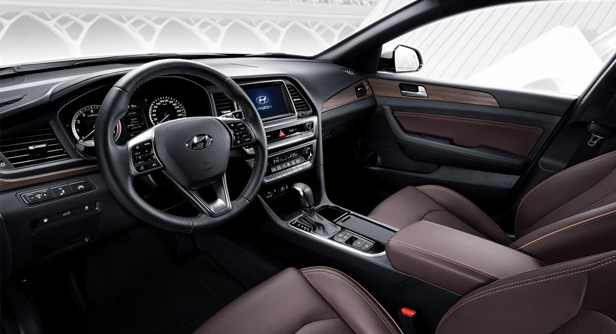 Hyundai Sonata изнутри