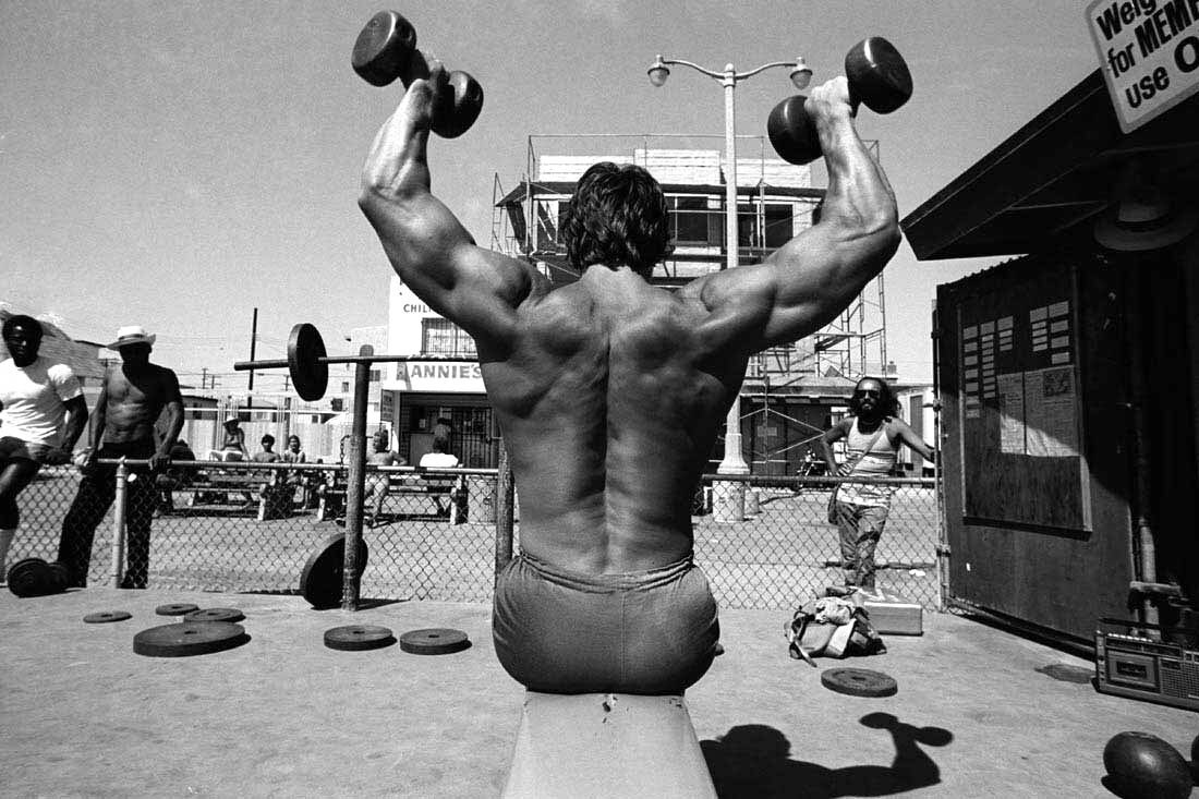 Арнольд Шварценеггер muscle Beach