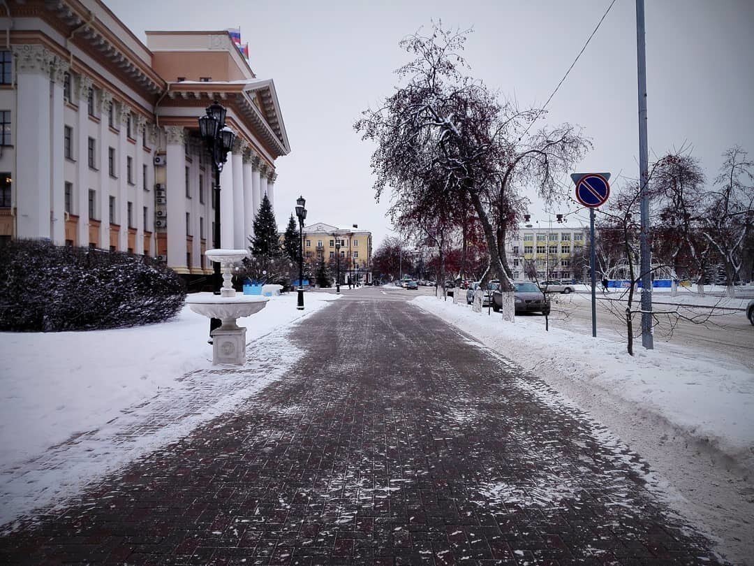 Альфа март тюмени. Тюмень март. Тюмень в марте. Тюмень в марте фото. Тюмень фото март.