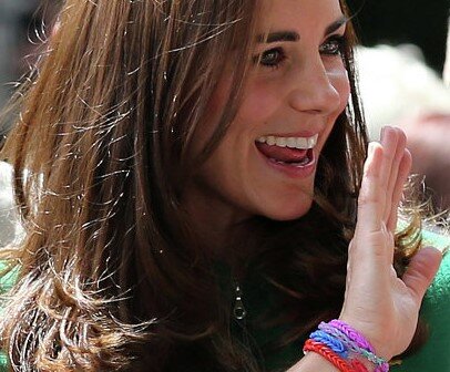 Браслеты из резинок на знаменитостях (Кейт Мидлтон)