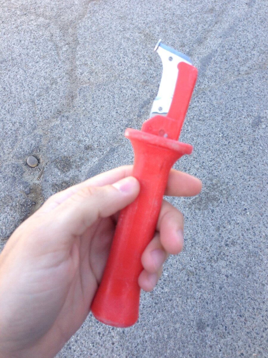 Нож с пяткой