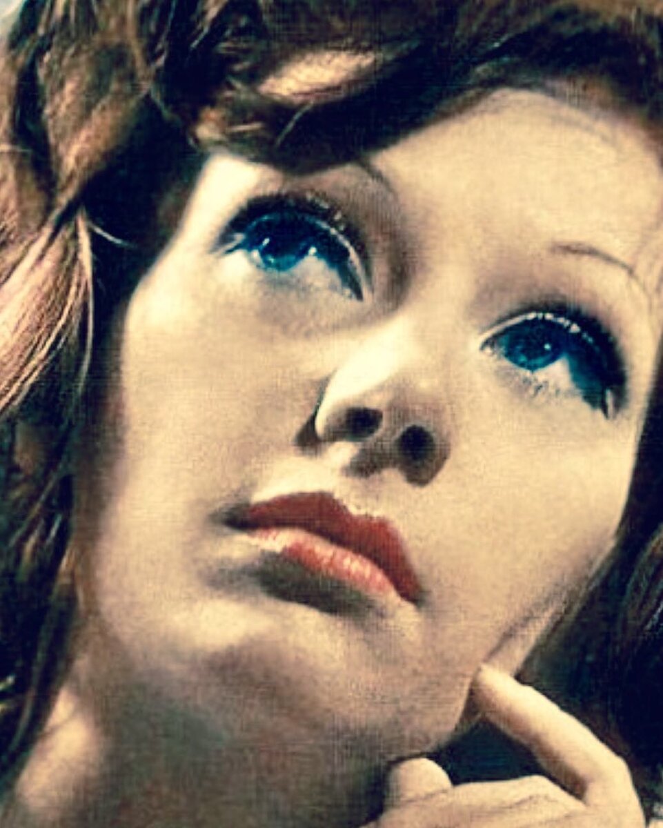 Instagram/ alla_orfey