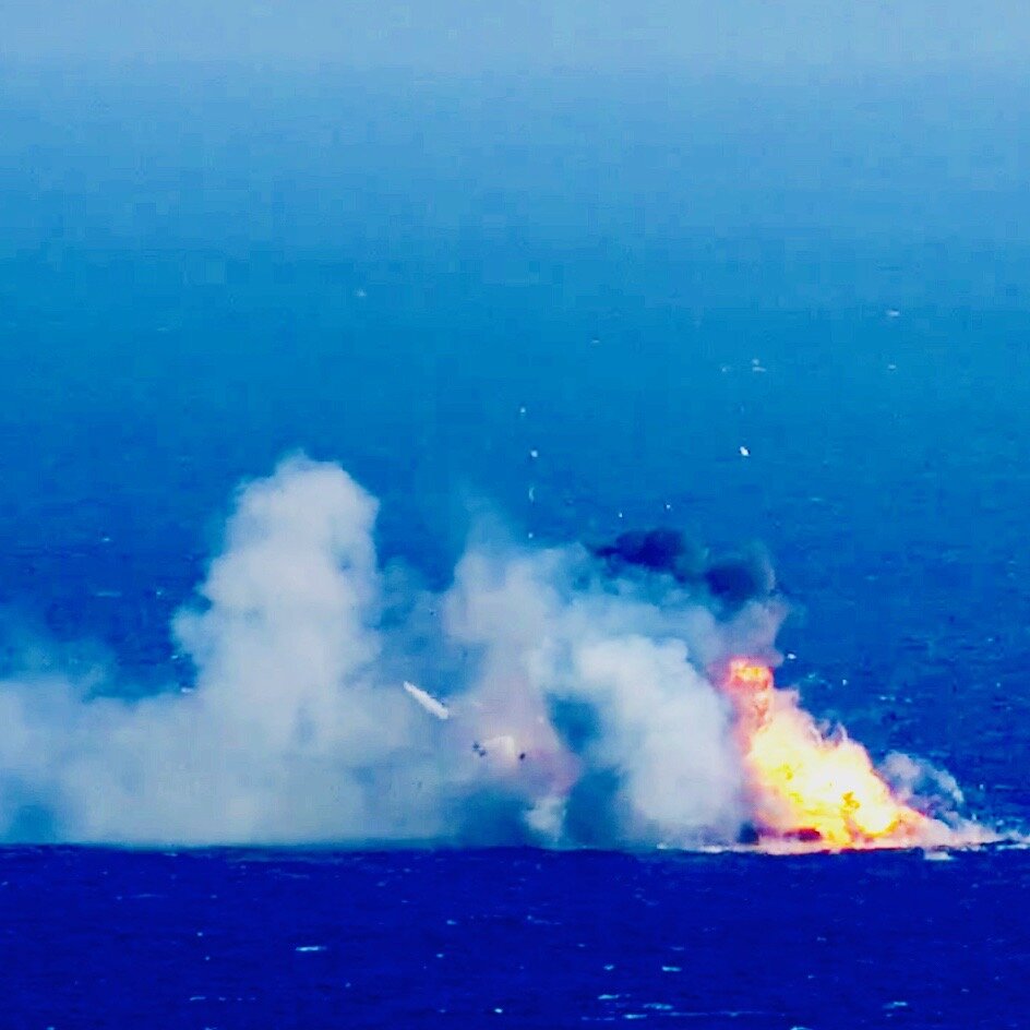 Фото: крушение первой ступени ракетоносителя Falcon 9 в 2015 г.