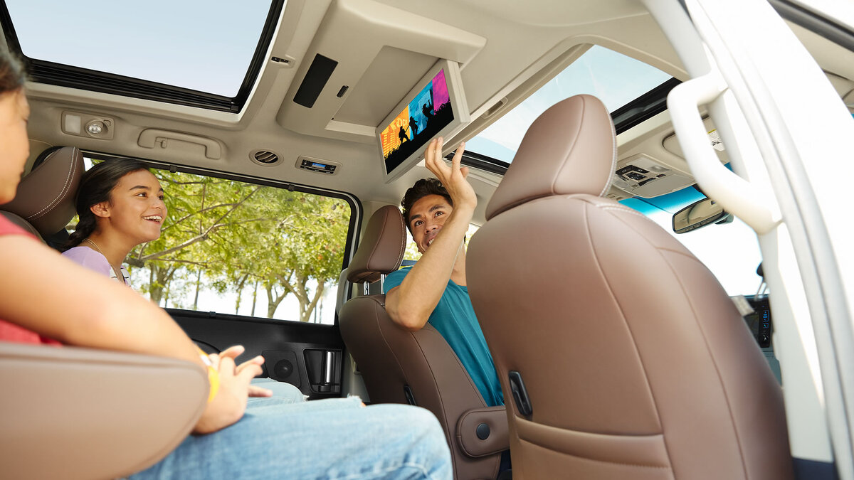 Toyota Sienna  Фотография с сервиса Яндекс Картинки