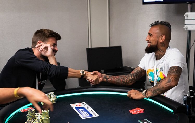 Жерар Пике и Артуро Видаль