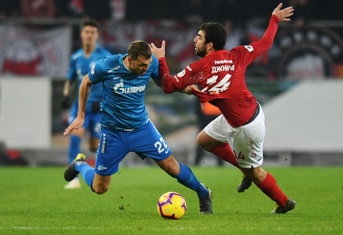 Противостояние Дзюбы и Джикия