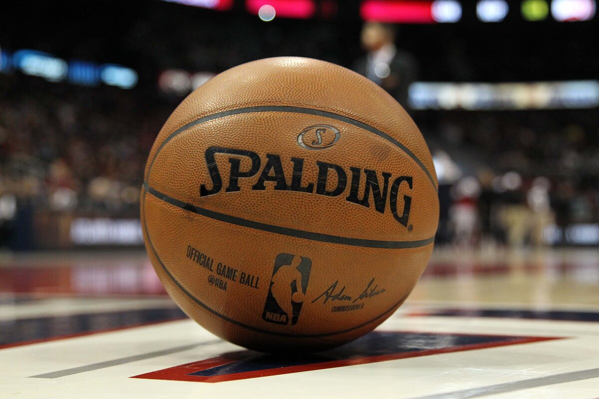 Мяч баскетбольный Spalding NBA Gold р.7