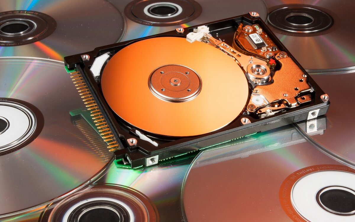 RAM-диск - это технология, которая создаёт диск в оперативной памяти