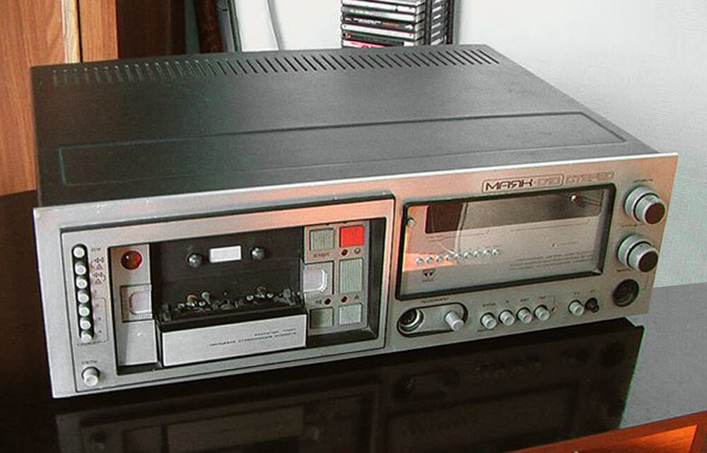 Магнитофон-приставка Маяк - 010 - стерео