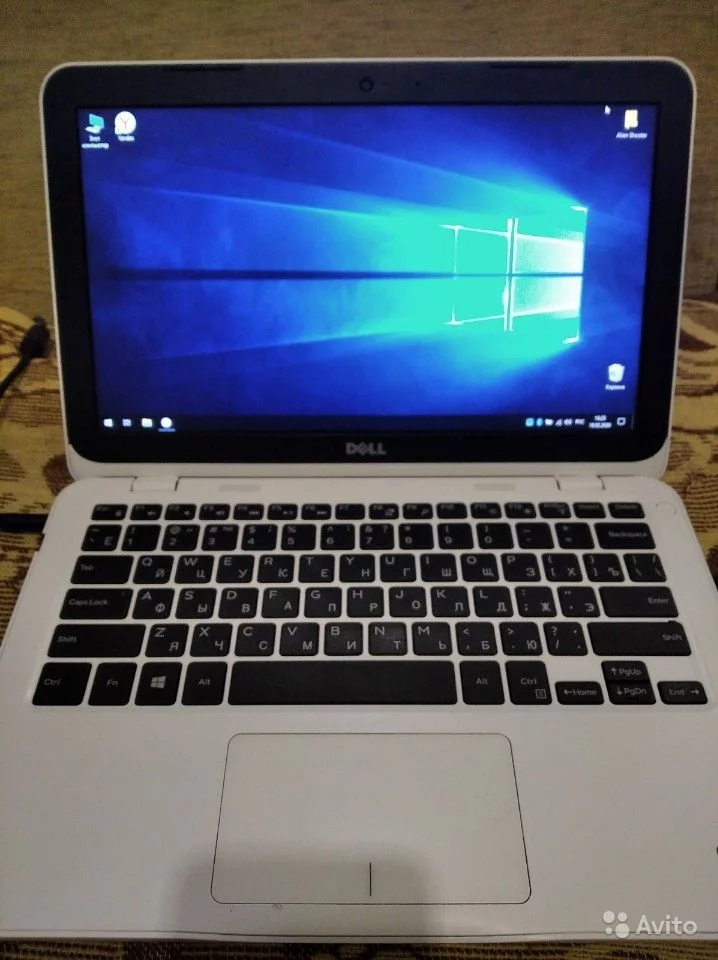 Логотип авито из за того, что я его уже выложил, а ориг фотка на телефоне)