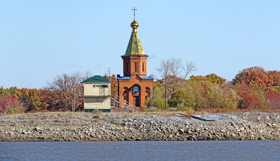 Большой уссурийский остров хабаровск. Часовня на острове большой уссурийский. Китайская башня на большом уссурийском острове. Б уссурийский. Б уссурийский.