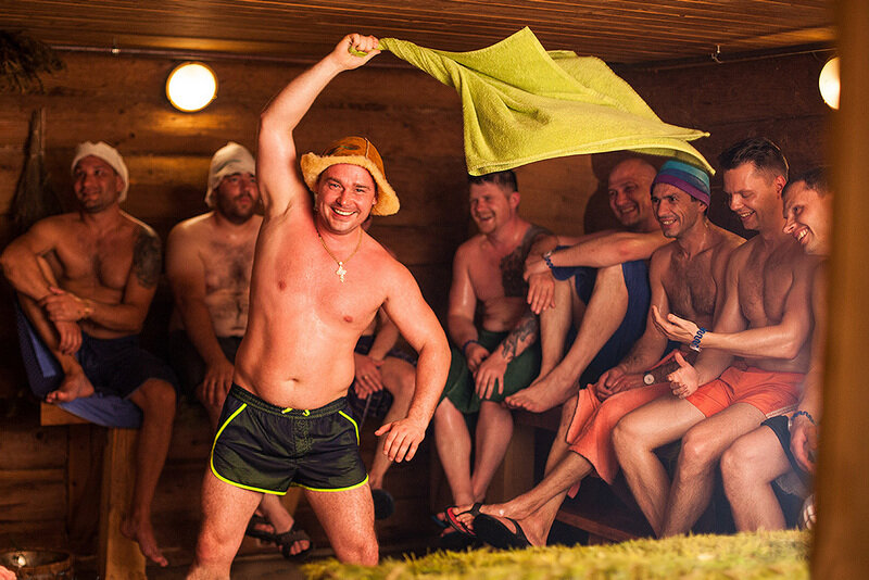 Мальчишник в сауне.
