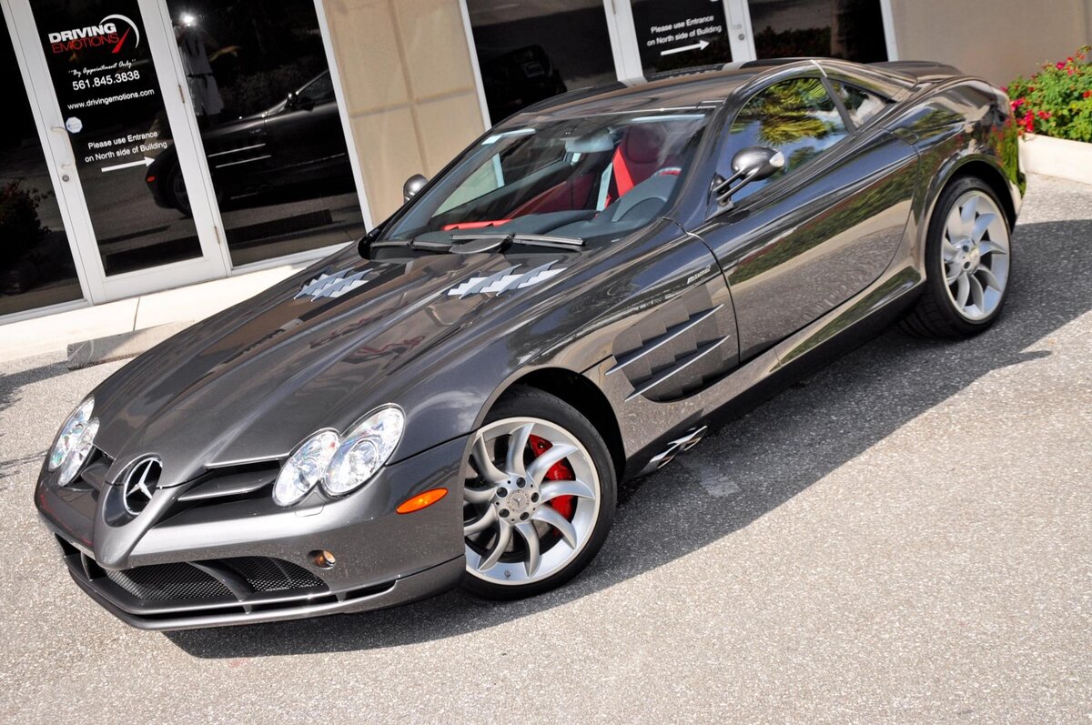 Mercedes SLR MCLAREN 722 сзади