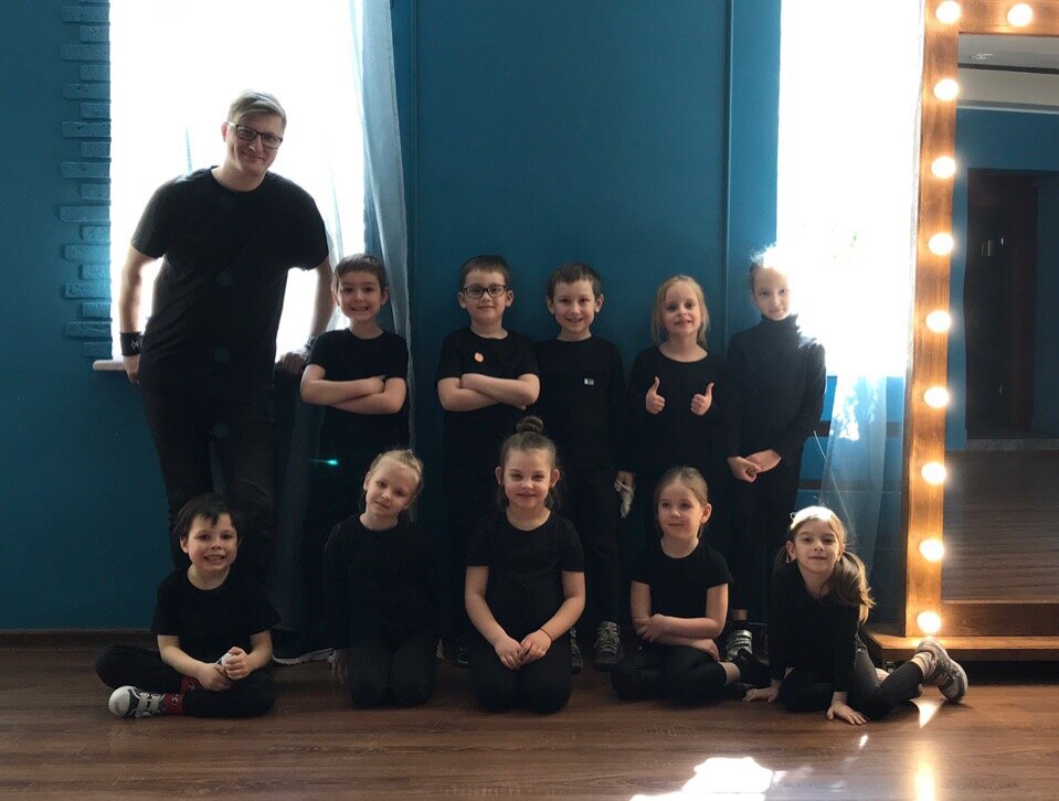 Игорь Павлович Журавихин с учениками