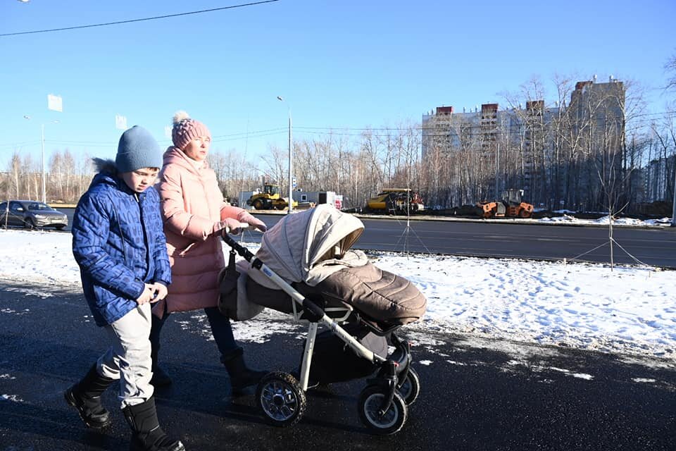 Тепло и солнечно. Погода благоприятствует прогулкам. Фото Людмилы Ковалевой (Южноуральская панорама)
