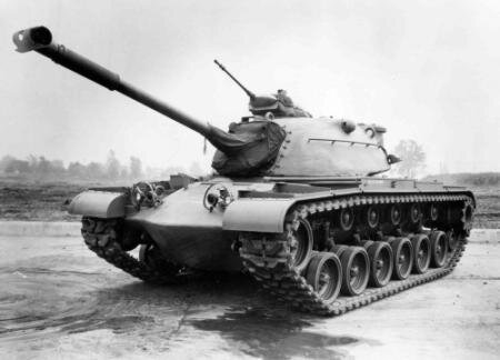 90mm Gun Tank M48, также «Паттон III» (англ. Patton III) или «Паттон 48» — средний танк США 1950-х годов. Был спроектирован в 1950—1951 годах как танк нового поколения, предназначенный для замены в вооружённых силах США всех средних танков предыдущих моделей. M48 основывался на опытном тяжёлом танке M103 и использовал ряд конструктивных новшеств, прежде всего полностью литые броневой корпус и башню эллипсоидной формы. Серийное производство танка было начато в 1952 и продолжалось до 1959 года, когда он был сменён на конвейере основанным на нём танком M60; всего за этот период было выпущено 12000 танков M48 в нескольких вариантах - Википедия