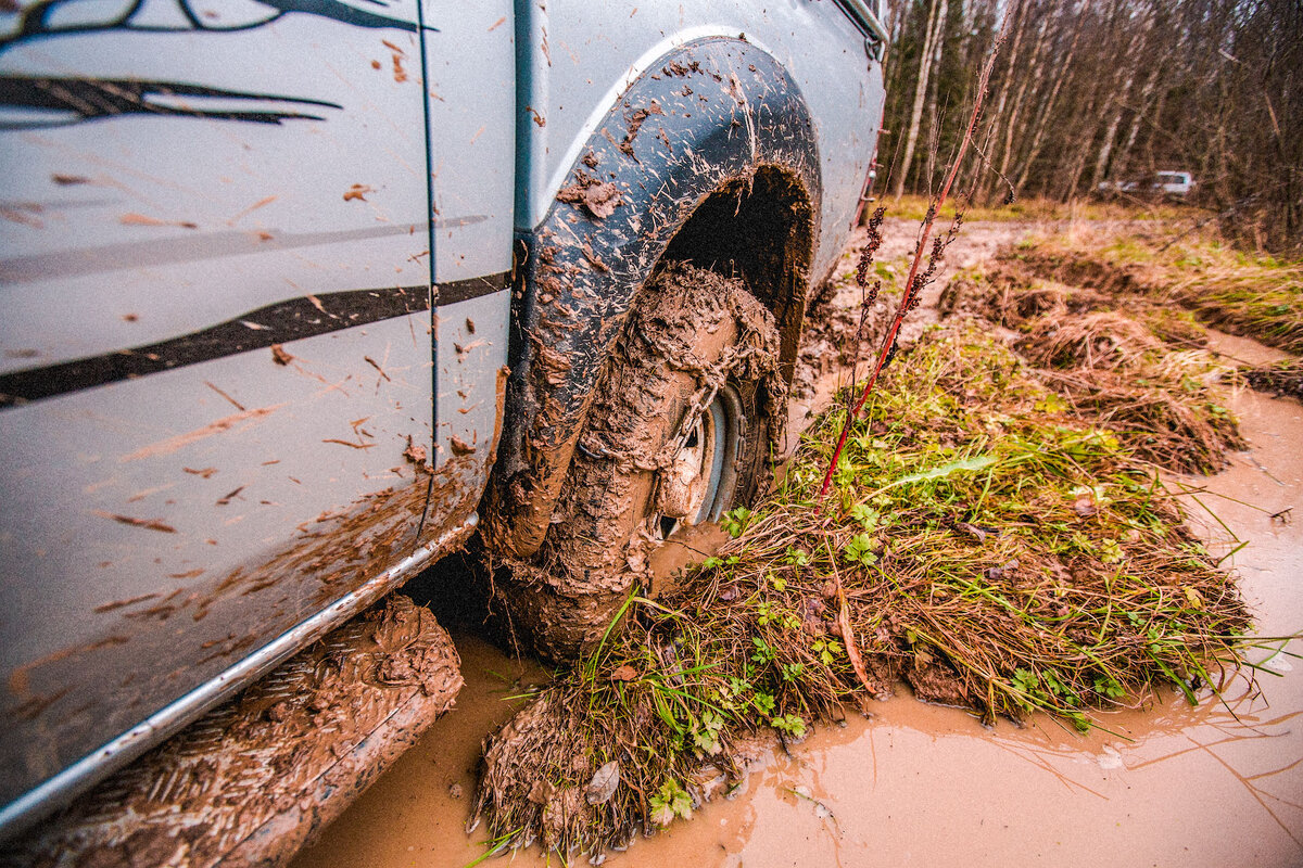 Цепи на колесах делают пикап с задним приводом круче внедорожников. Мы ...