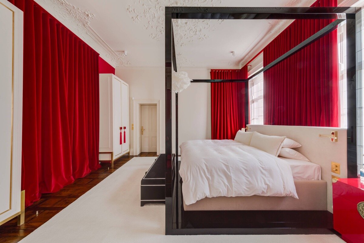 Спальня красного цвета — 5486 фото и идей оформления интерьера