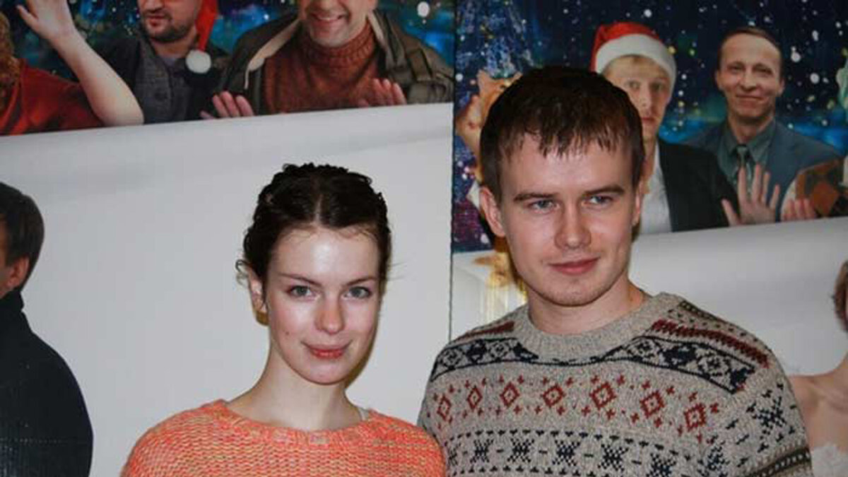 Алексей Бардуков с Анной Старшенбаум источник фото https://clck.ru/YMtLK