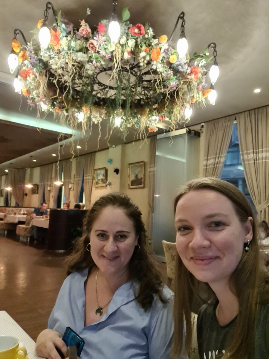 Посещение ресторана - это праздник. Фото из ресторана Ferma, СПб