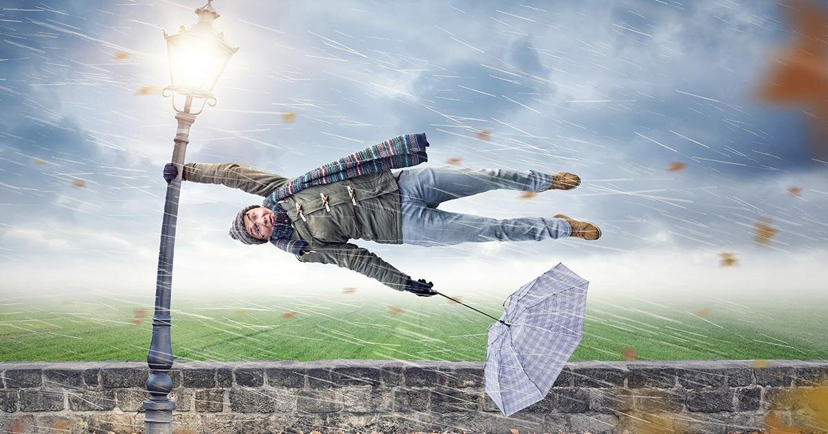 Каждая влюбленность подобна урагану...