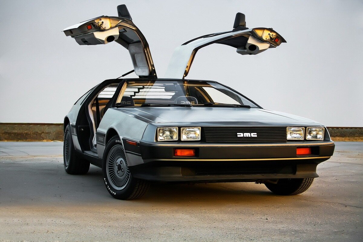 DeLorean DMC-12 — звезда фильма “Назад в будущее” тогда и сейчас | Какова  Красота | Дзен