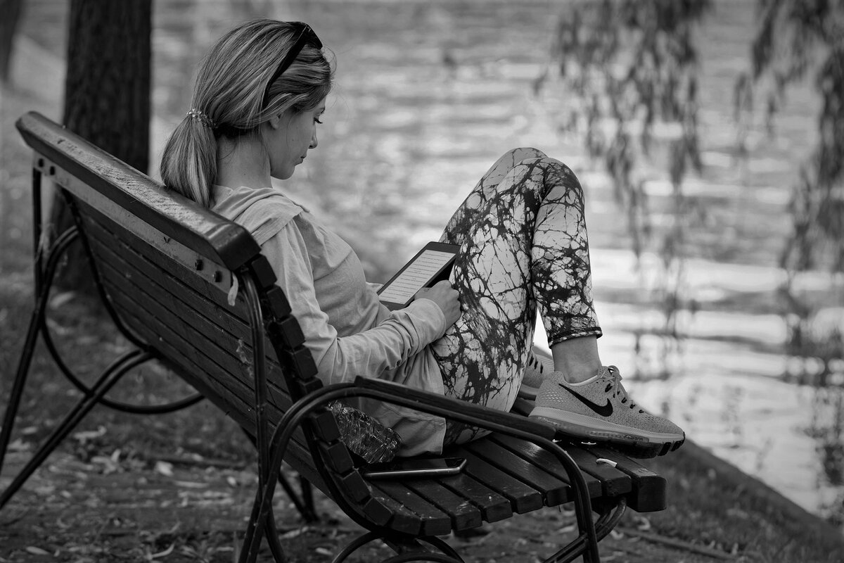 Изображение со страницы https://www.interestingarticlestoread.com/what-are-the-benefits-of-reading-online/