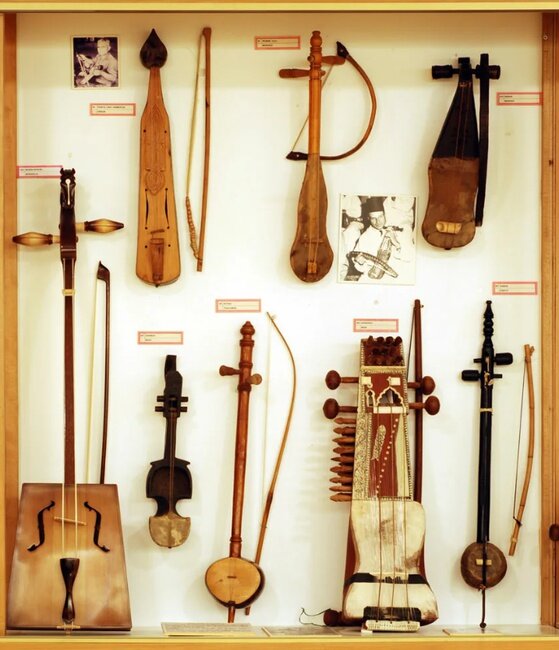 Старинные смычковые музыкальные инструменты Источник Яндекс Картинки