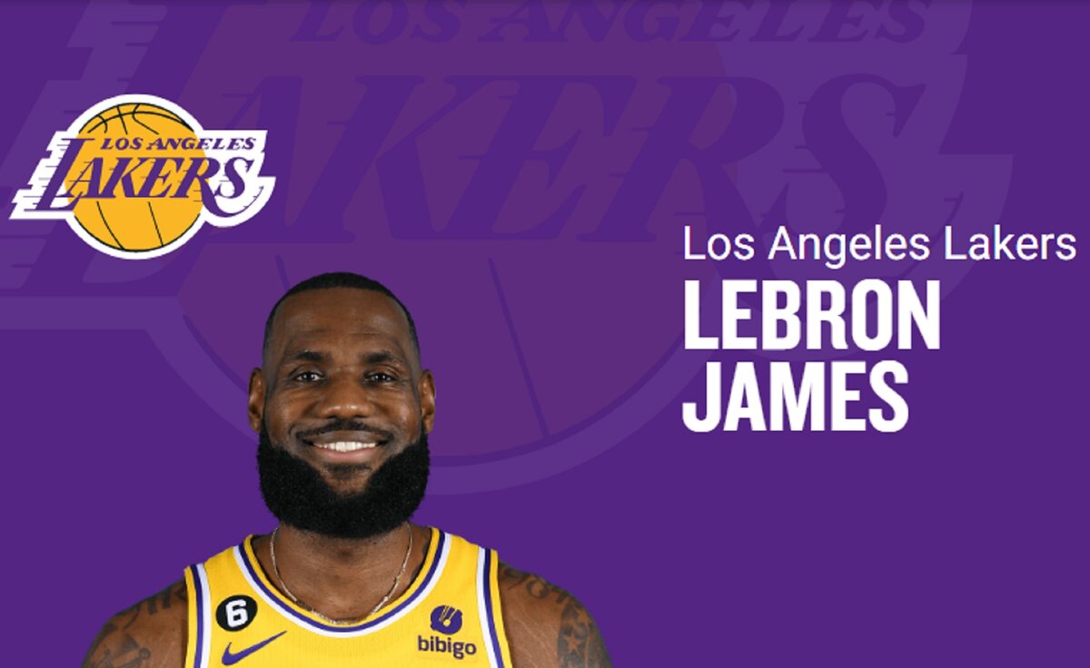    Только так и должен смотреть в кадр самый высокооплачиваемый игрок лигиNBA