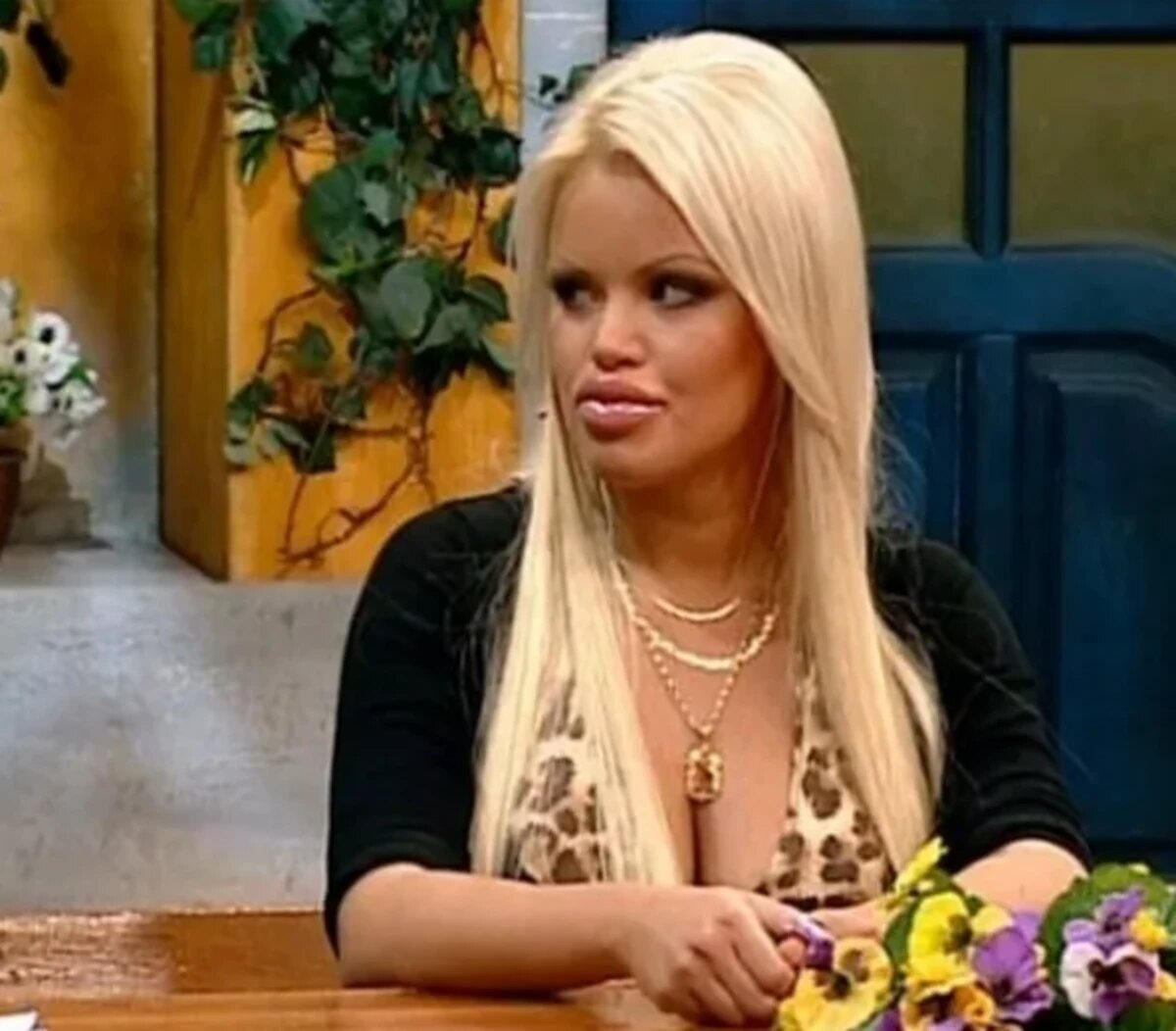 Олеся Малибу на передаче "Давай поженимся". Фото: кадр из видео