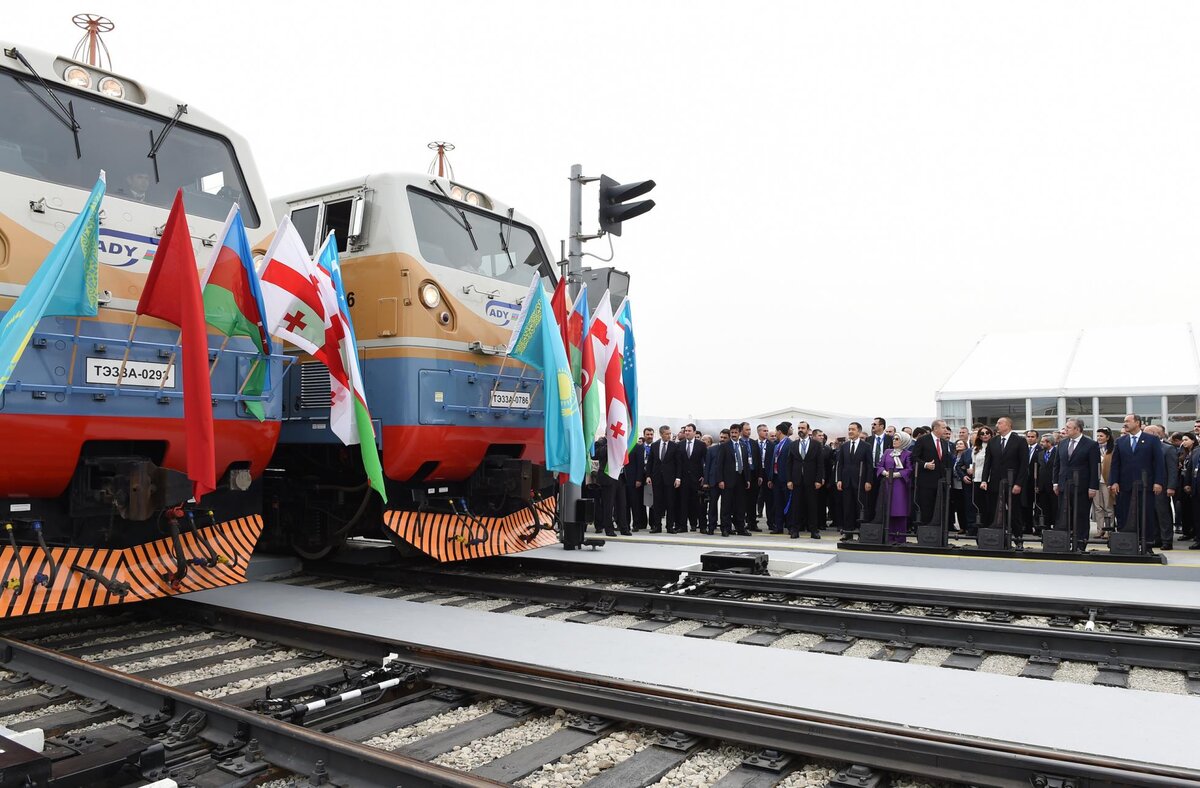 © Официальный сайт Президента Азербайджанской Республики / president.az (Церемония открытия железной дороги Баку – Тбилиси – Карс, 30.10.2017)