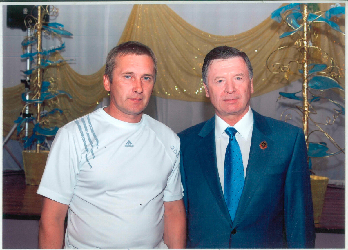 Андрей Хлопенков и управляющий директор Михаил Зуев 