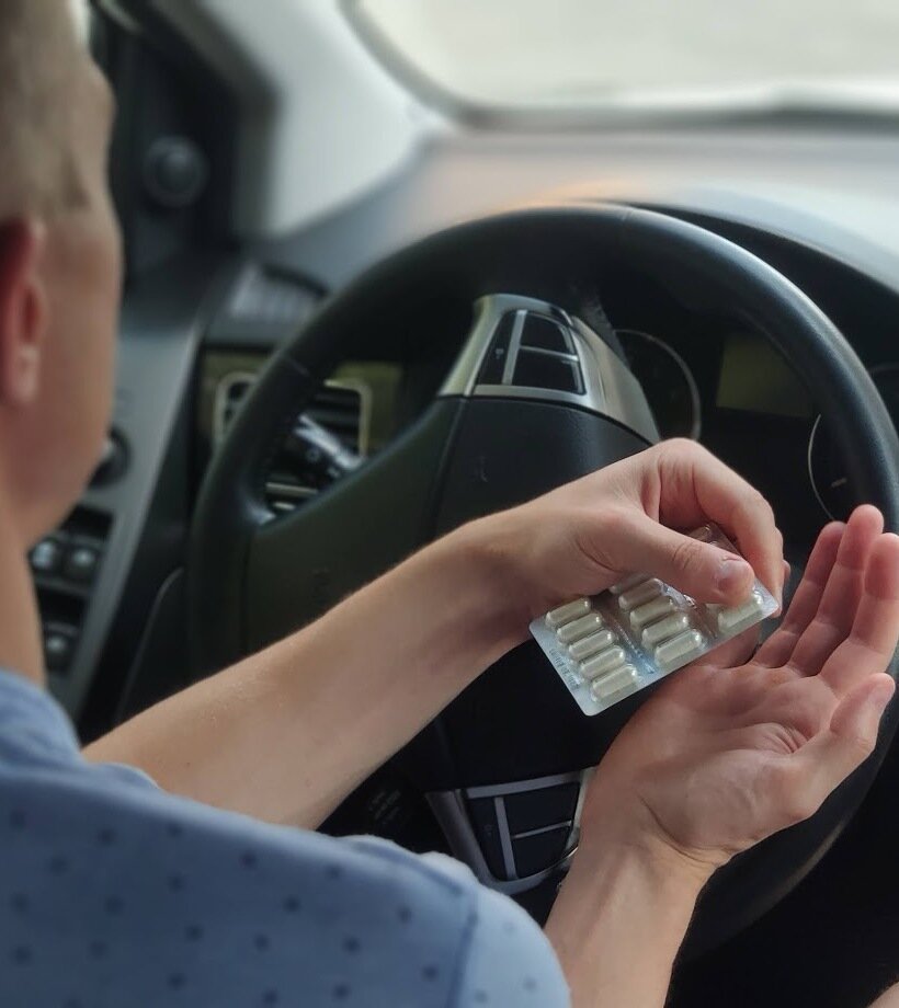 ПДД  запрещает управлять автомобилем под воздействием психотропных препаратов