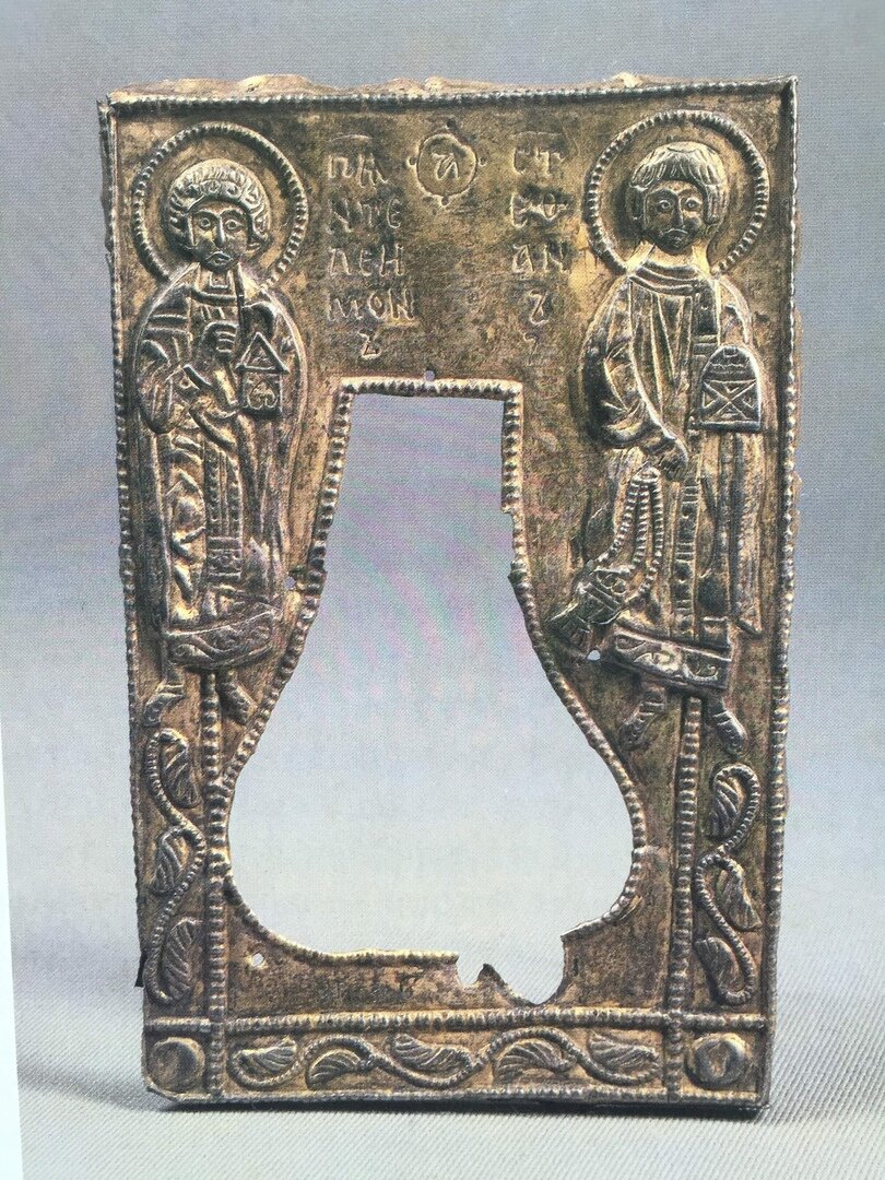 Оправа мощевика (первая половина 14 века). Новгород