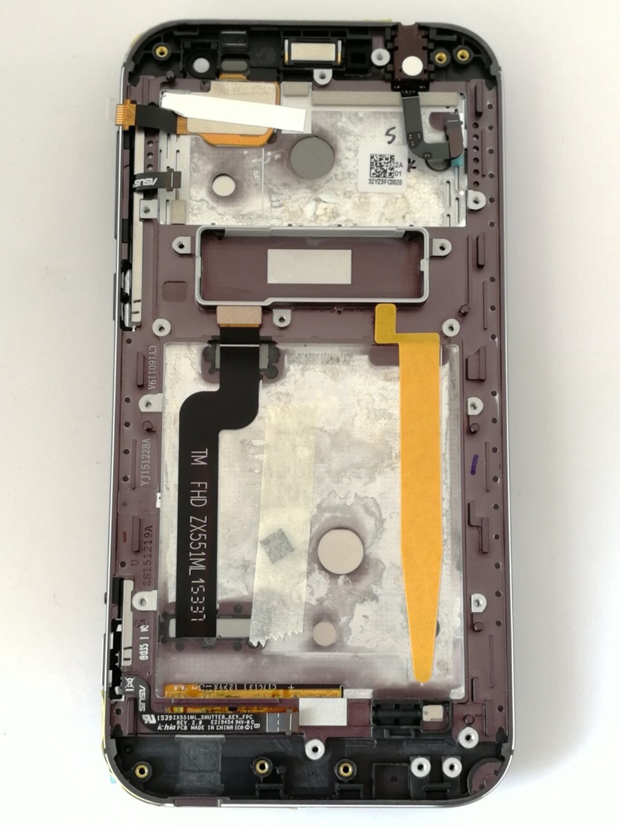 Мобильный телефон