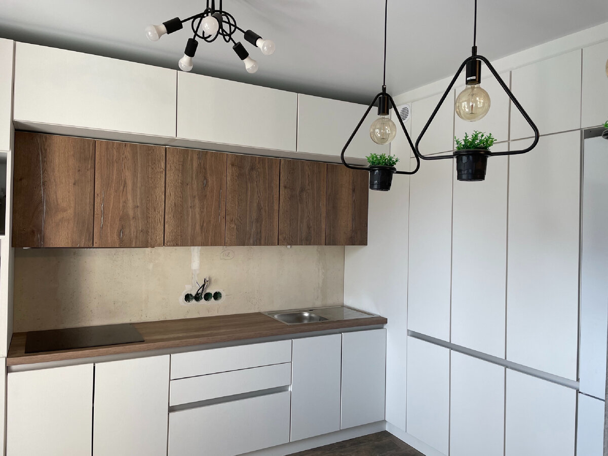 Мы делаем кухню сами. Вариант готовой эко-лофтовой кухни без плитки. 