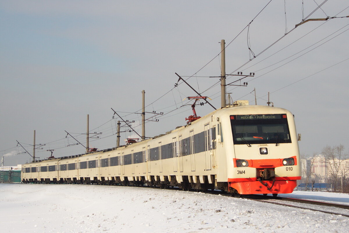ЭМ4-010, 2012 год, фото http://pfoto-rzd.com/details.php?image_id=38784, автор Анатолий "ЭР22" Клубков
