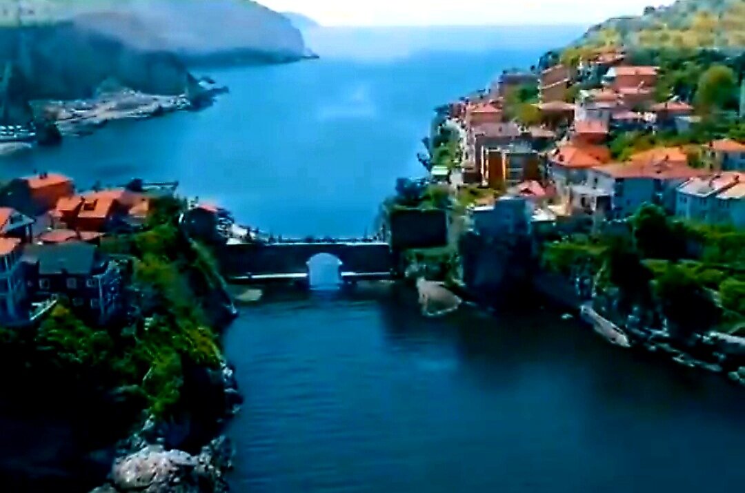 Турция регион Карадиниз, расположен между морем и горами